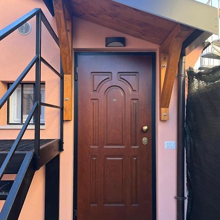 Borgo Antracite Vila Roma Exterior foto