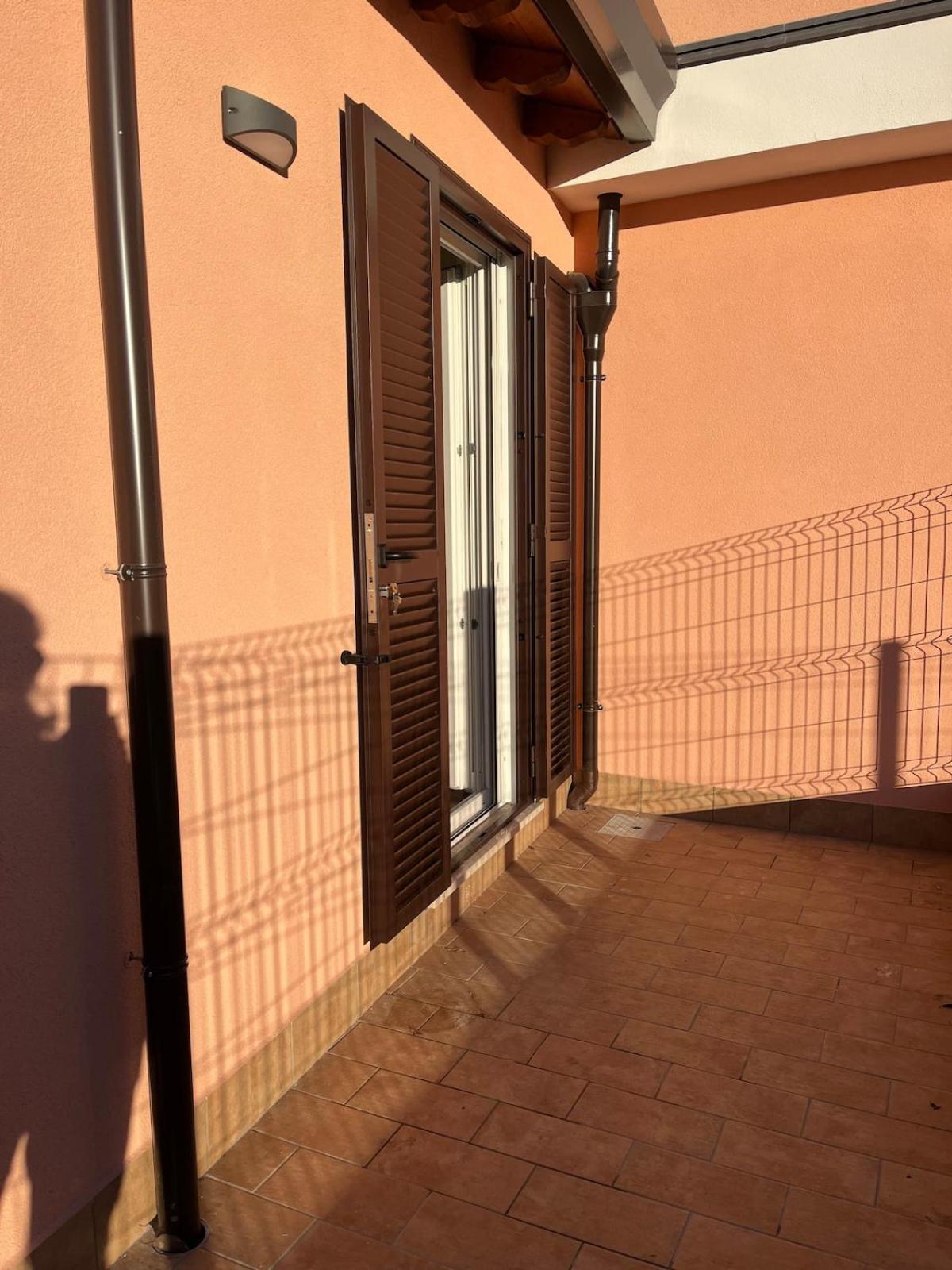 Borgo Antracite Vila Roma Exterior foto